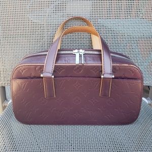 Louis Vuitton Monogram Shelton Violette